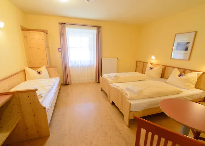 格伦德尔湖jufa酒店