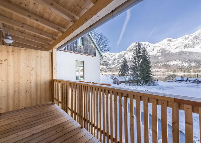 格伦德尔湖jufa酒店 3*