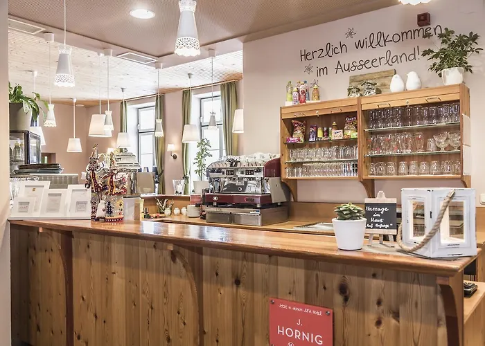 格伦德尔湖jufa酒店 3* 格伦德尔湖